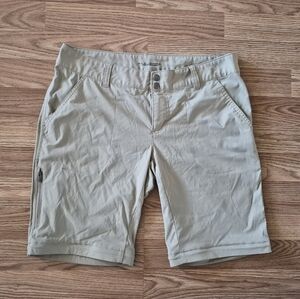 Columbia Women's Tan Shorts